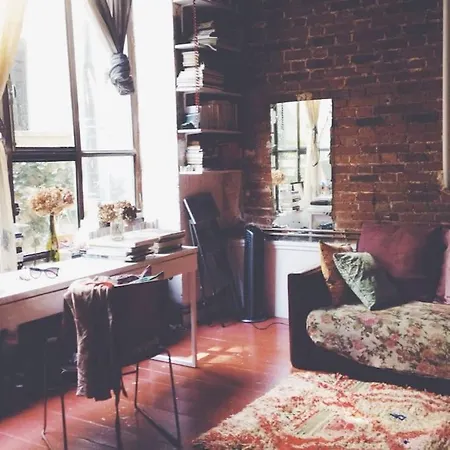 Warm And Cosy Loft In With A Private Outdoor Appartamento